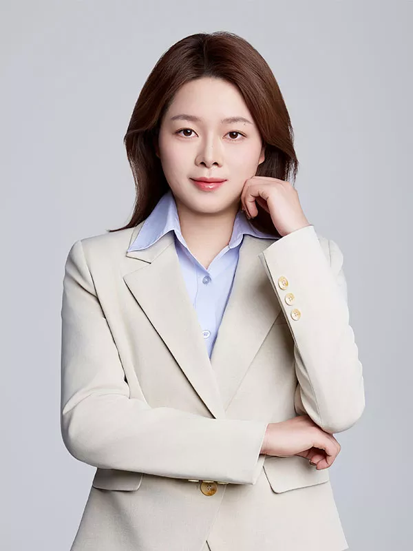Official portrait of Ping Chow of Kongfang Metal Group